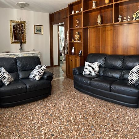 Ca' Delfina Holiday Home Veneţia Exterior foto