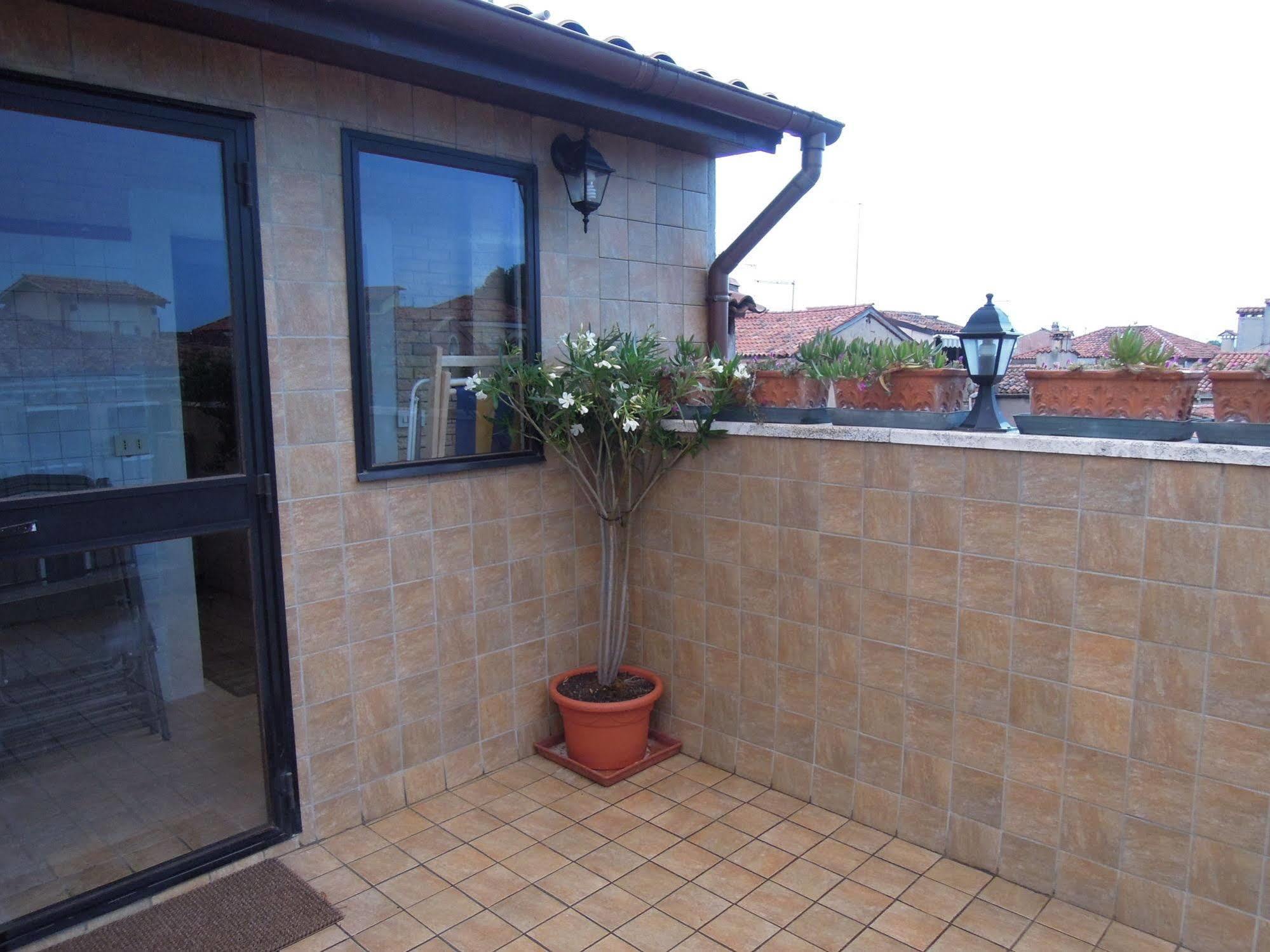 Ca' Delfina Holiday Home Veneţia Exterior foto